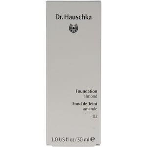 Dr Hauschka - Foundation 02 Almond