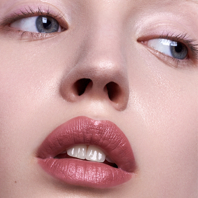 MADARA Velvet Wear Matte Cream Lipstick MADARA Velvet Wear Matte Cream Lipstick afbeelding