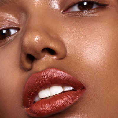 MADARA Velvet Wear Matte Cream Lipstick MADARA Velvet Wear Matte Cream Lipstick afbeelding