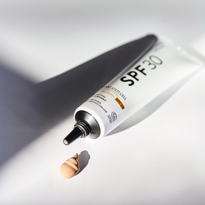 MADARA Plant Stem Cell Age-Defying Face Sunscreen SPF 30 MADARA Plant Stem Cell Age-Defying Face Sunscreen SPF 30 afbeelding