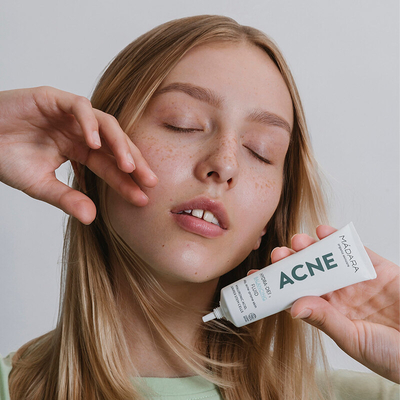 MADARA Acne Hydra-Derm Balancing Fluid MADARA Acne Hydra-Derm Balancing Fluid afbeelding