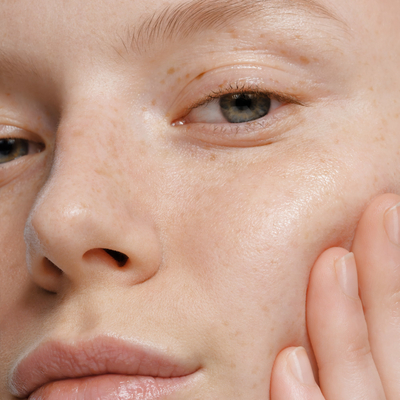 MADARA Botanic Niacinamide Alternative 5-in-1 Serum Abbildung