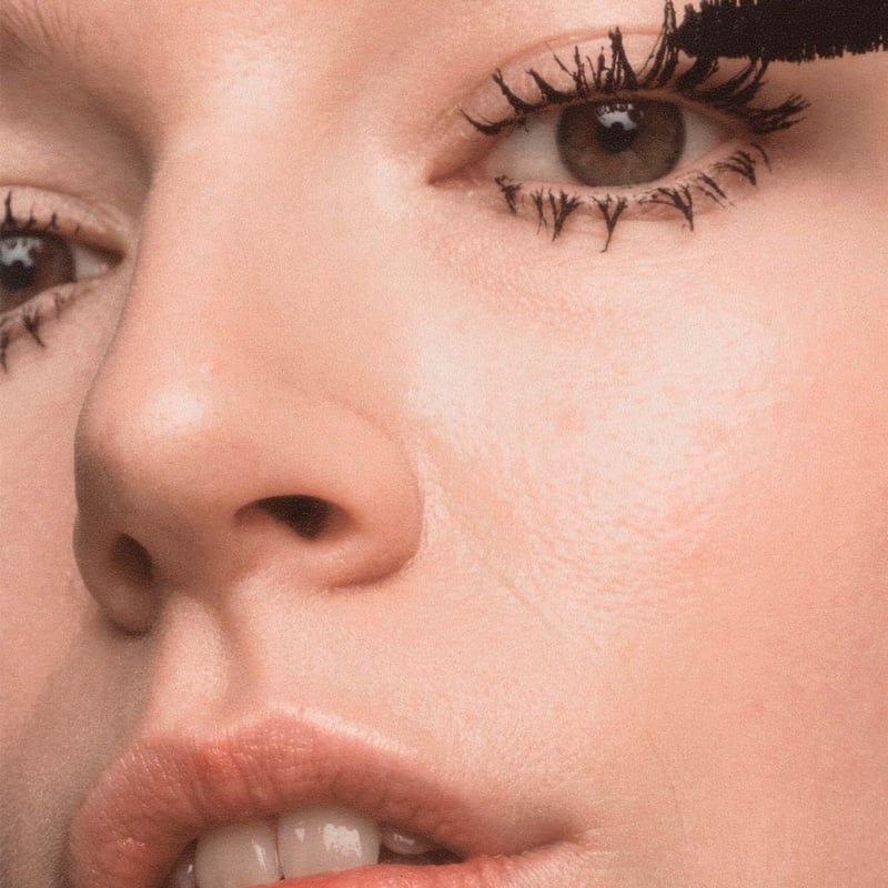 MADARA Come Closer Infinite Lash Mascara MADARA Come Closer Infinite Lash Mascara afbeelding