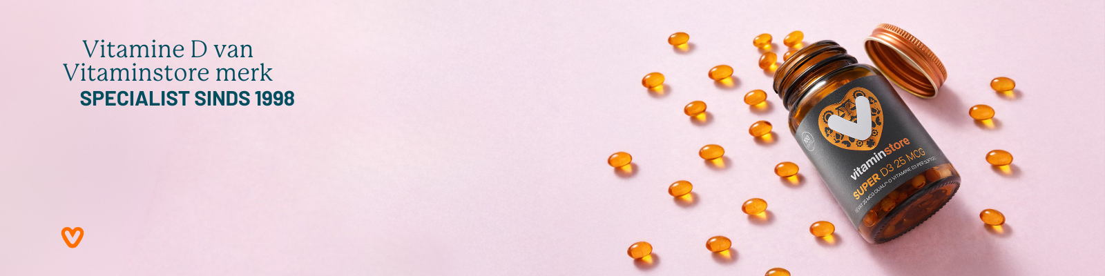 foto van een vitamine D supplement met de capsules op tafel