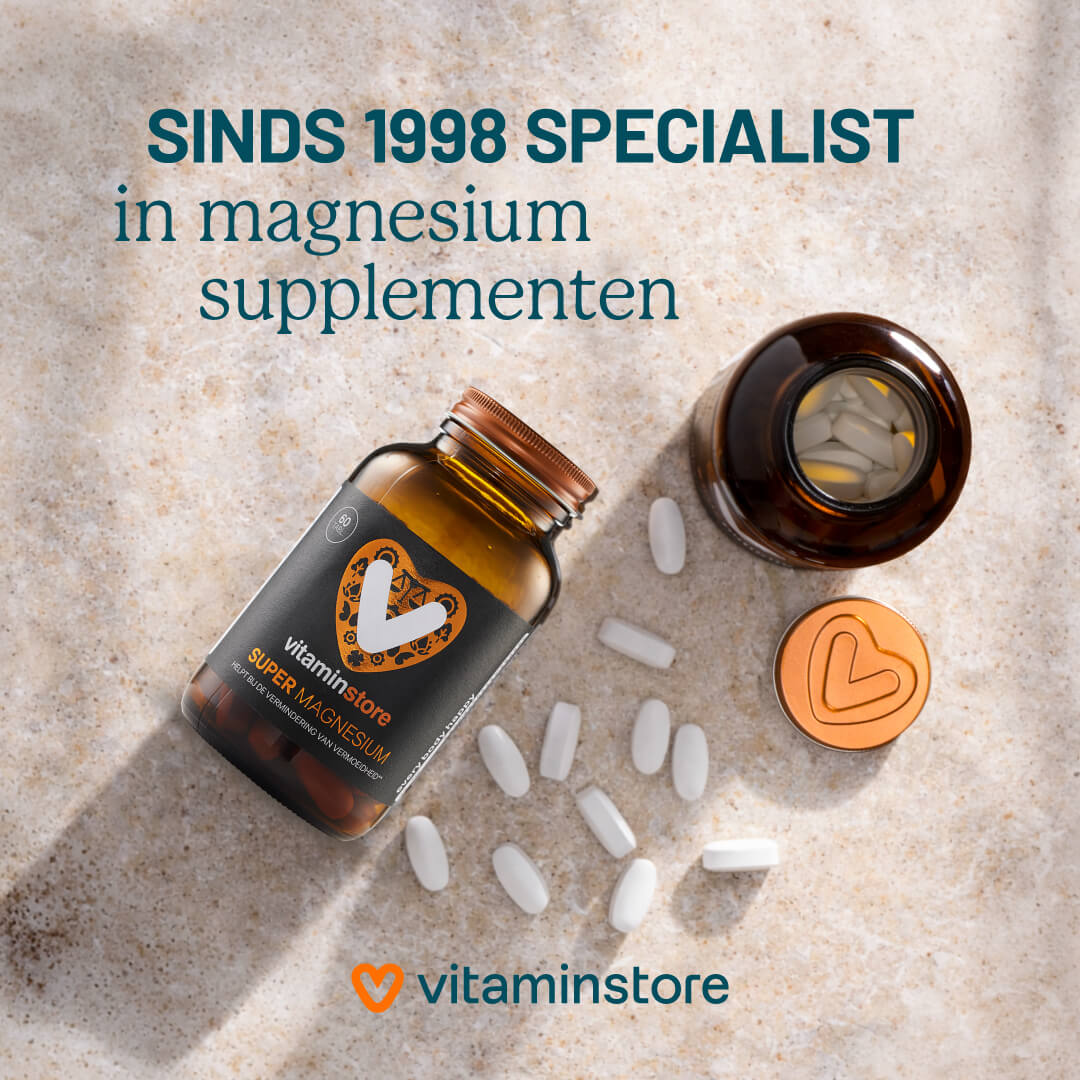 foto van een pot magnesium met losse pillen ernaast